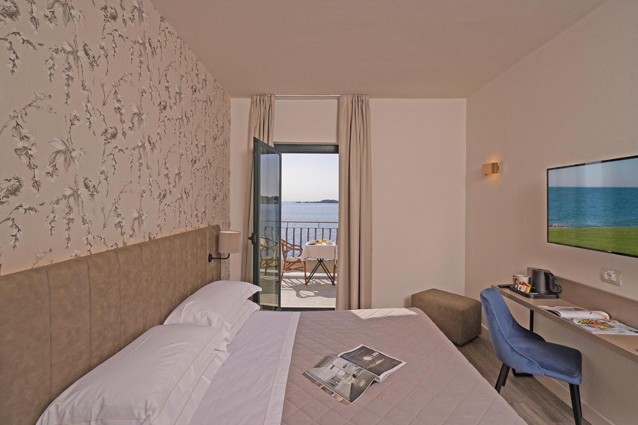 Hotel Du Lac Gardone Riviera Eksteriør billede