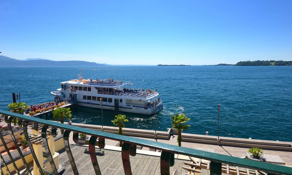 Hotel Du Lac Gardone Riviera Værelse billede